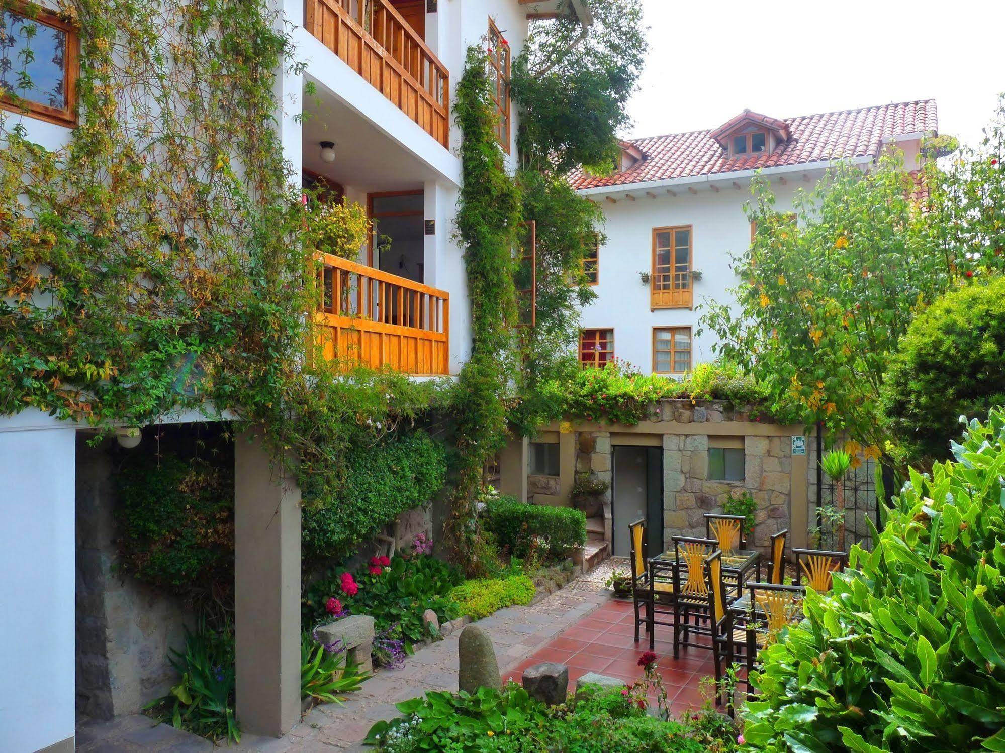 Eco-hotel Alemana 3*